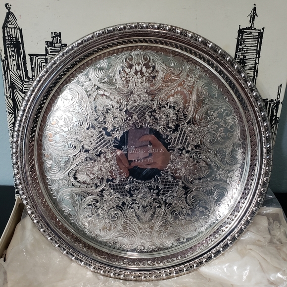 Rogers & Bro. SilverPlated Ornate Etched Round Reticulated Vanity TrayServing